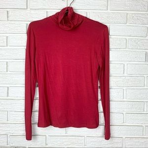 Auhegn Long Sleeve Turtleneck Size Medium Red